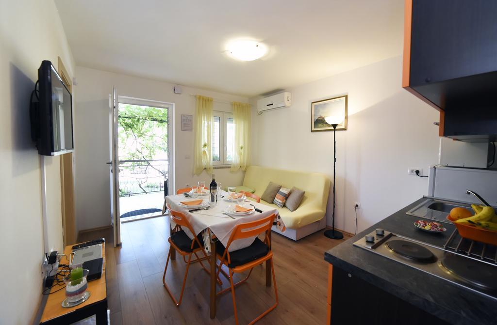 Apartments Rudy ヤドラニヴォ エクステリア 写真