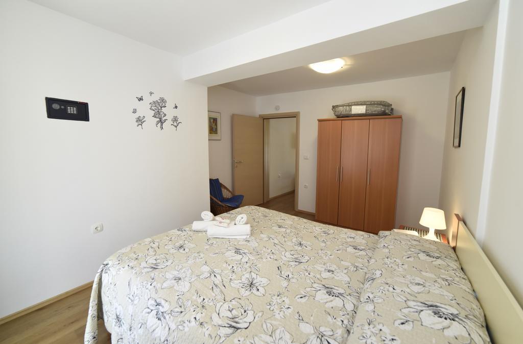 Apartments Rudy ヤドラニヴォ エクステリア 写真