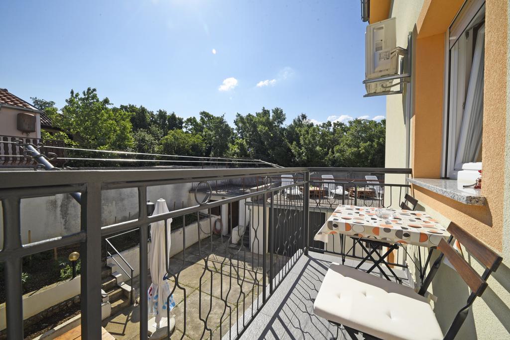 Apartments Rudy ヤドラニヴォ エクステリア 写真