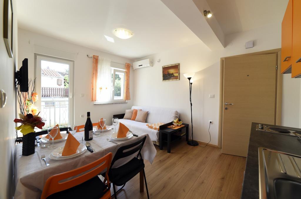 Apartments Rudy ヤドラニヴォ エクステリア 写真